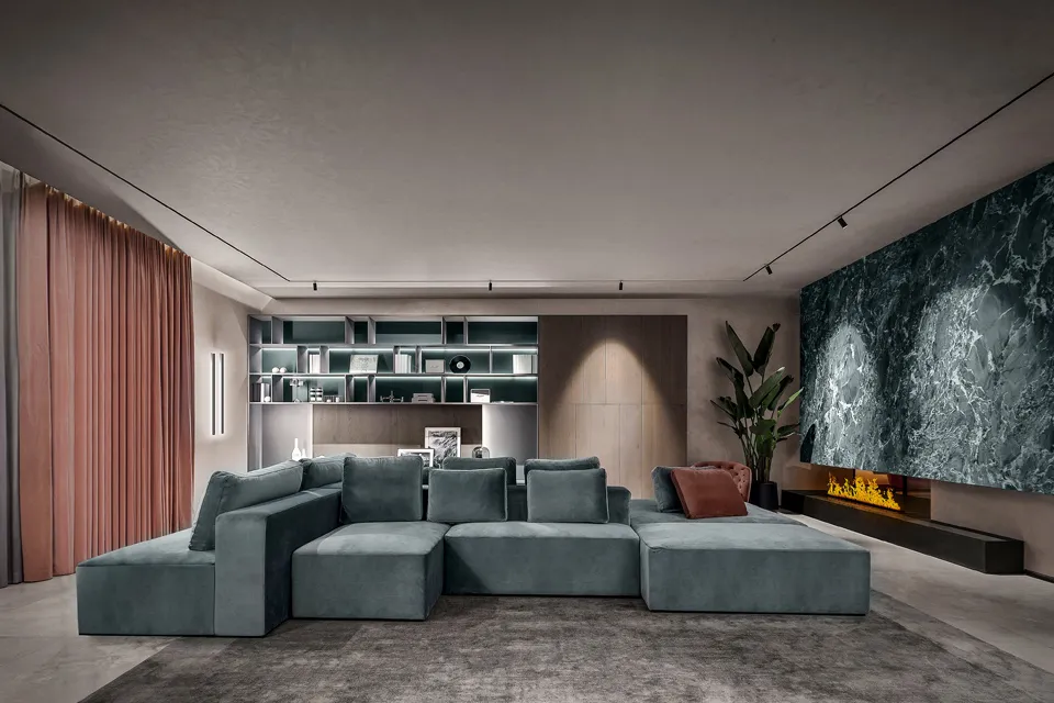 الجمال في المخمل