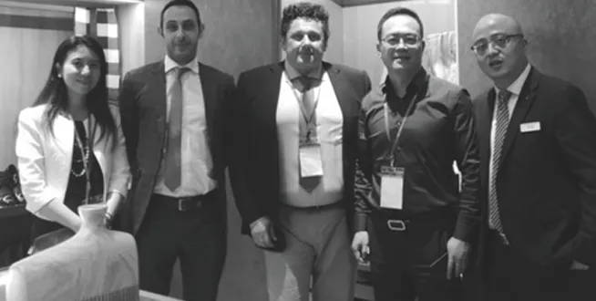 ديب شريك رئيسي للسيليس في الصين.