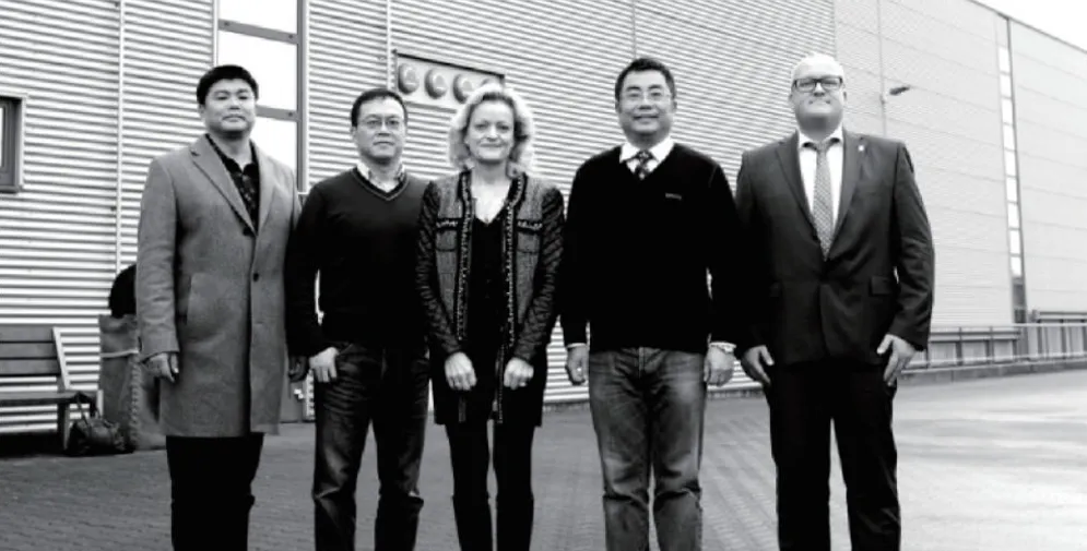 زيارة مجلس الوزراء الألمانية العلامة التجارية راقصة الباليه