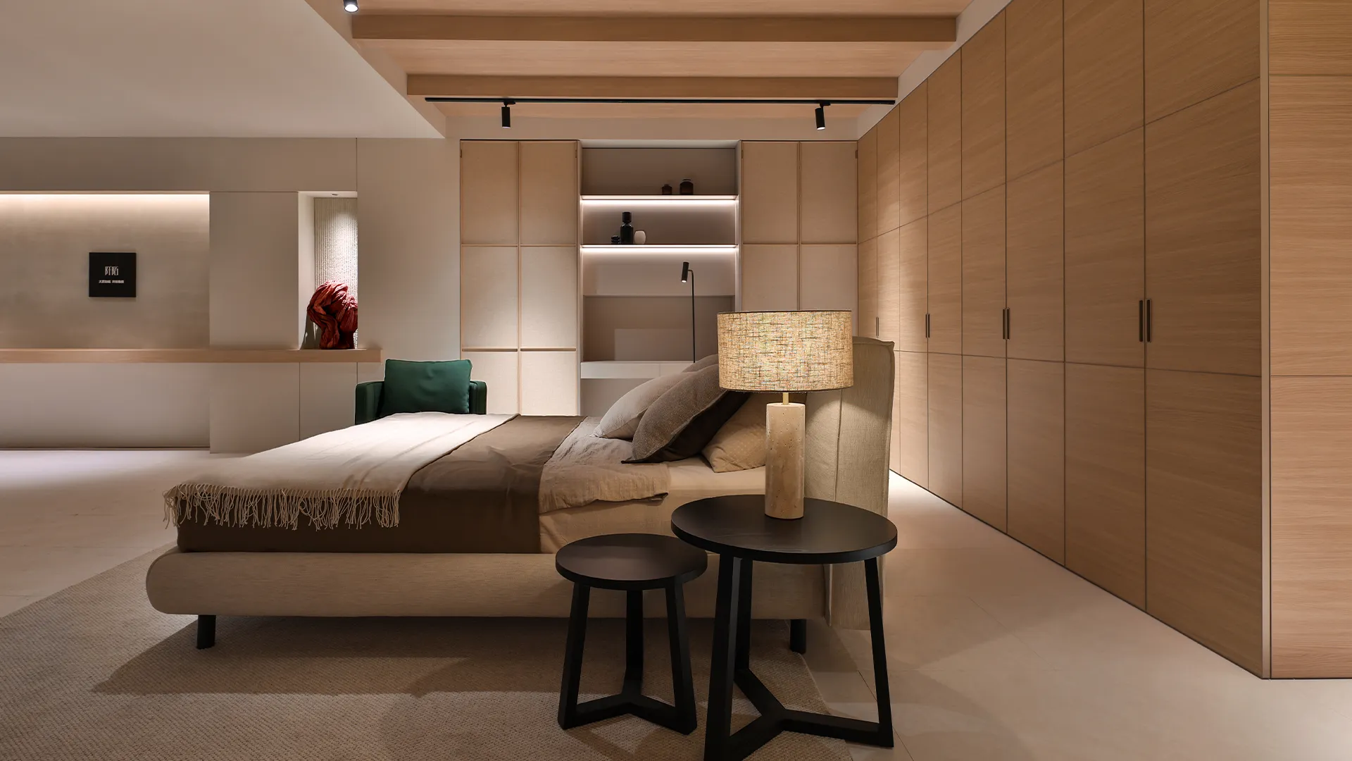 خزانة مخصصة حسب المساحة